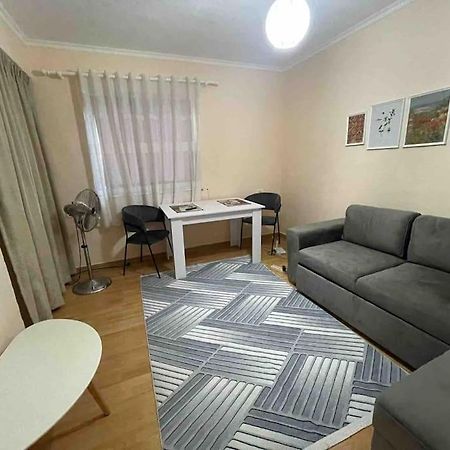 Apartment In The City Center Tirana Eksteriør billede