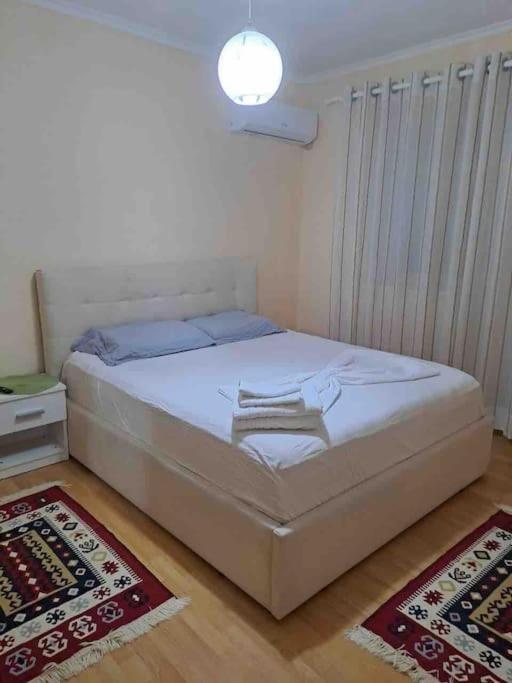 Apartment In The City Center Tirana Eksteriør billede